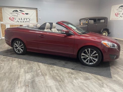 Used 2011 Volvo C70 T5 w/ Convenience Pkg FWD image 6