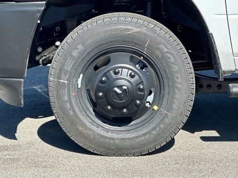 New 2026 RAM 3500 Tradesman AWD/4WD image 29