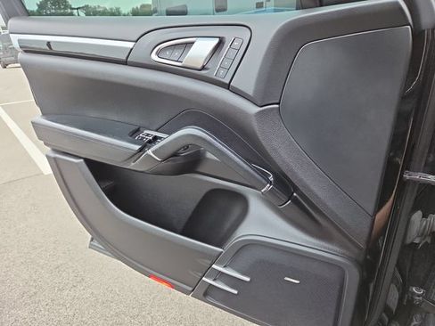 Used 2013 Porsche Cayenne S AWD/4WD image 24