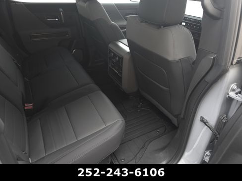 Used 2025 GMC Hummer EV 3X AWD/4WD image 44