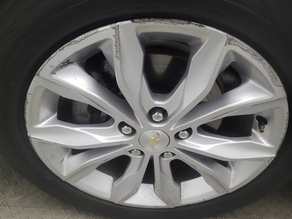 Used 2020 Chevrolet Malibu LT FWD image 31