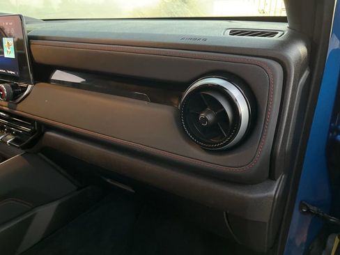 Used 2023 Chevrolet Colorado Z71 w/ Advanced Trailering Package image 28