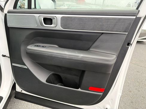 Used 2025 Hyundai Santa Fe Limited image 14
