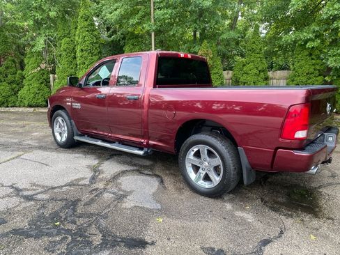Used 2016 RAM 1500 Express AWD/4WD image 3