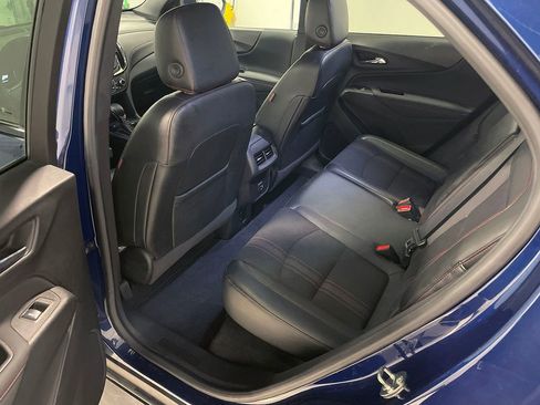 Used 2022 Chevrolet Equinox RS w/ Infotainment Package image 23