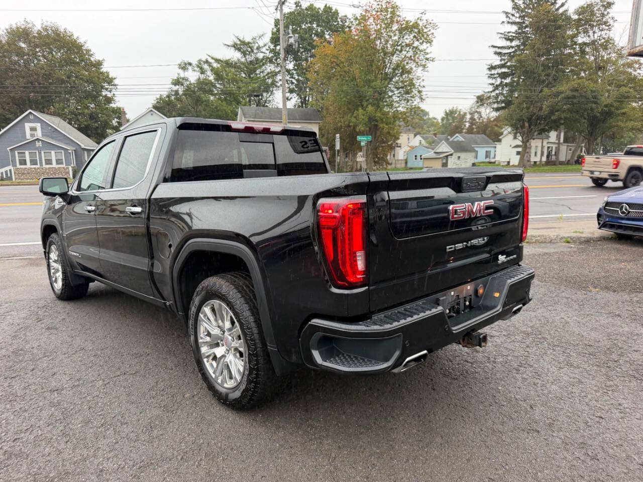 Used 2020 GMC Sierra 1500 Denali w/ Technology Package AWD/4WD image 3