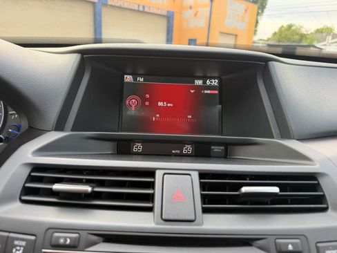 Used 2014 Honda Crosstour EX-L image 25