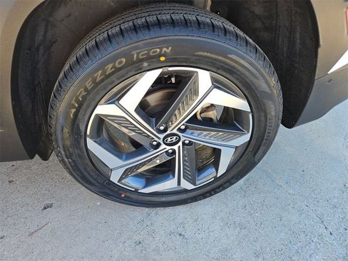 Used 2024 Hyundai Tucson Limited image 29