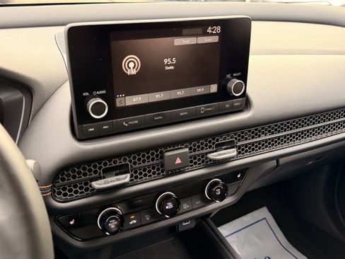 Certified 2024 Honda HR-V Sport image 22
