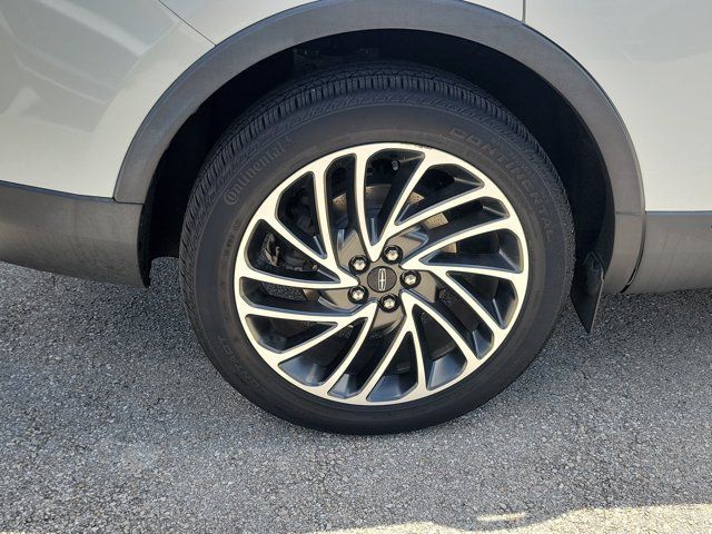 Certified 2020 Lincoln Nautilus Reserve AWD/4WD image 10