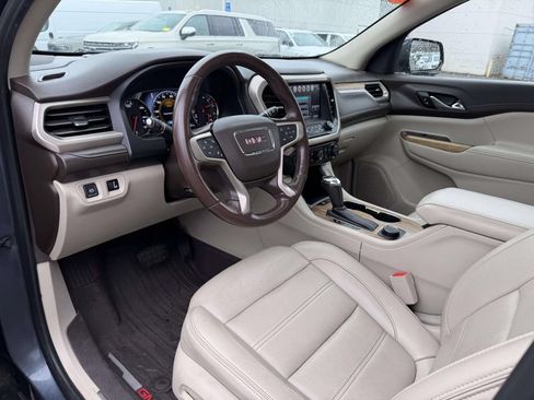 Used 2019 GMC Acadia Denali w/ Technology Package AWD/4WD image 14