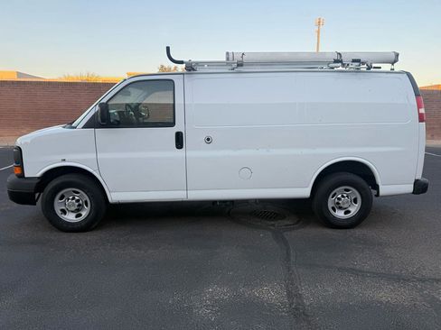 Used 2013 Chevrolet Express 2500 RWD image 6