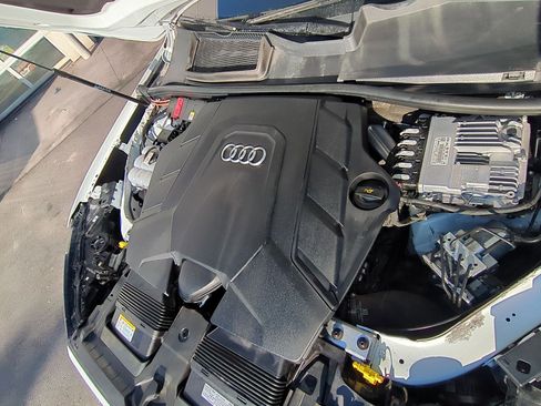 Used 2022 Audi Q7 Premium Plus image 35