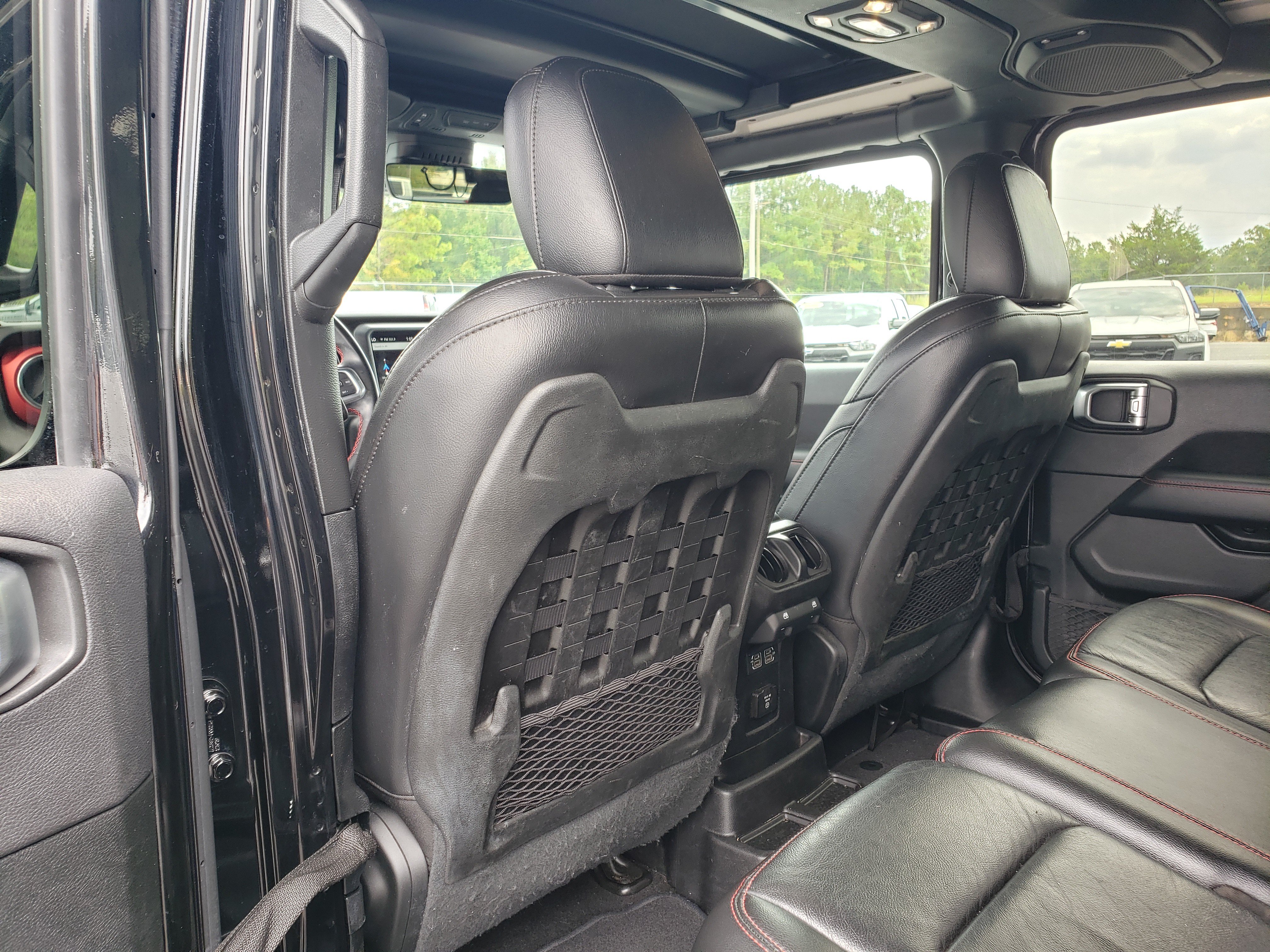 Used 2020 Jeep Wrangler Unlimited Rubicon AWD/4WD image 28