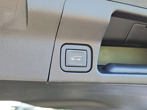 Certified 2023 GMC Acadia AT4 w/ Technology Package AWD/4WD image 31