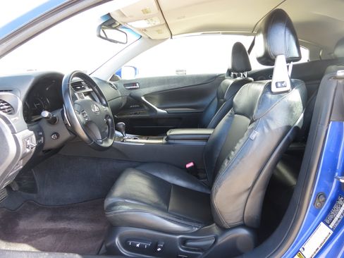 Used 2010 Lexus IS 250C RWD image 21