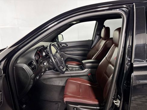 Used 2023 Dodge Durango GT image 11