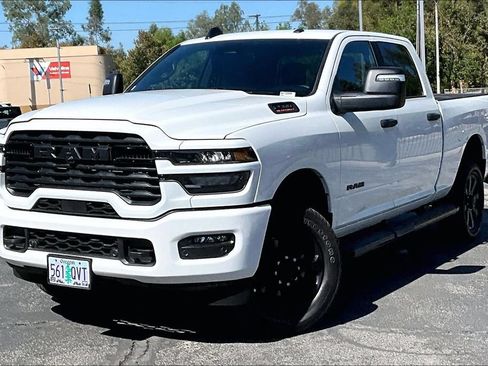 Certified 2026 RAM 2500 Big Horn AWD/4WD image 2