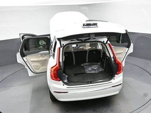 Used 2024 Volvo XC90 B5 Core w/ Protection Package Premier AWD/4WD image 48