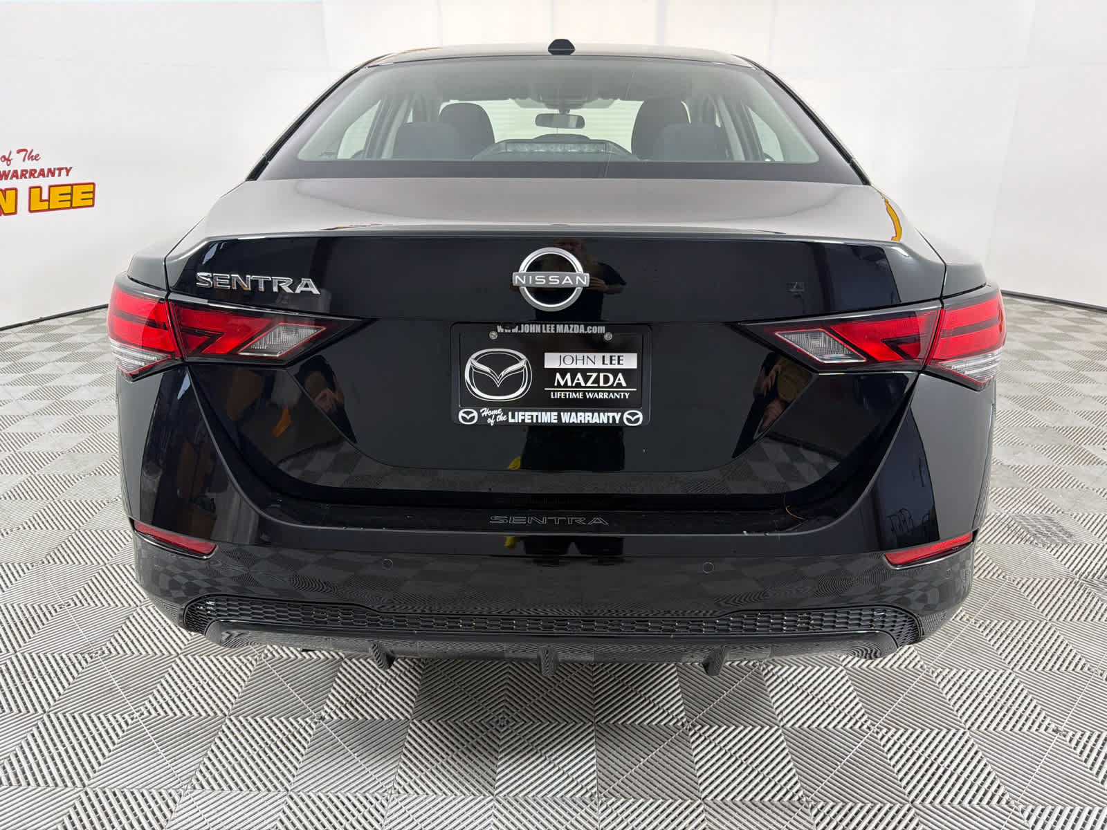 Used 2025 Nissan Sentra SV FWD image 4