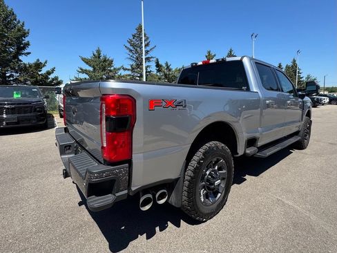 Used 2023 Ford F250 Lariat w/ Lariat Ultimate Package AWD/4WD image 8