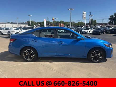 Used 2025 Nissan Sentra SV FWD image 5