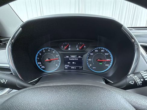 Used 2019 Chevrolet Equinox LS w/ LS Convenience Package AWD/4WD image 13
