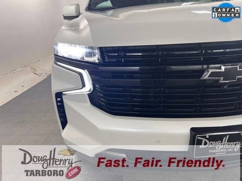 Used 2023 Chevrolet Suburban RST w/ Luxury Package image 12