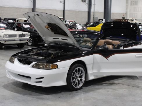 Used 1995 Ford Mustang GT RWD image 28