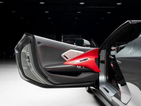 Used 2023 Chevrolet Corvette Stingray Preferred Conv w/ Z51 Performance Package RWD image 59