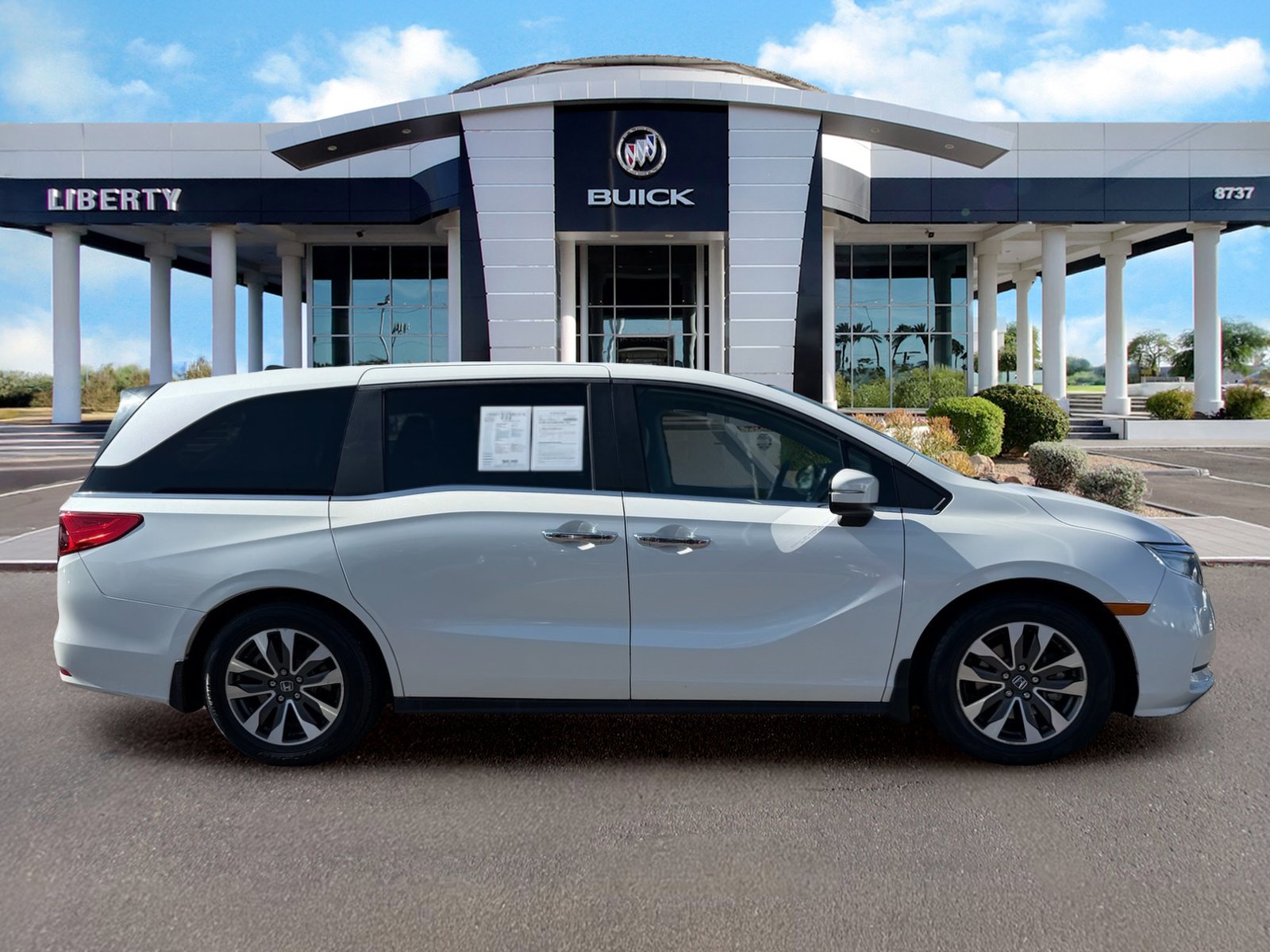 Used 2021 Honda Odyssey EX-L image 2