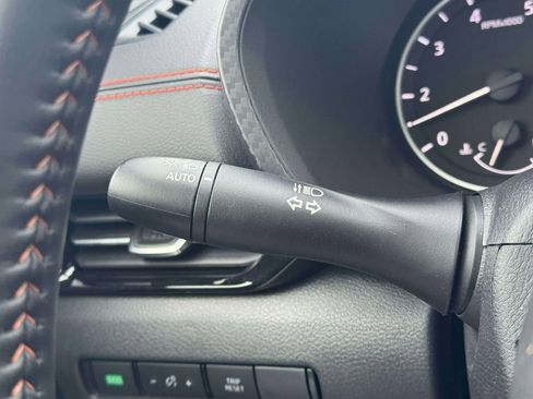 Certified 2025 Nissan Sentra SR w/ SR Premium Package image 24