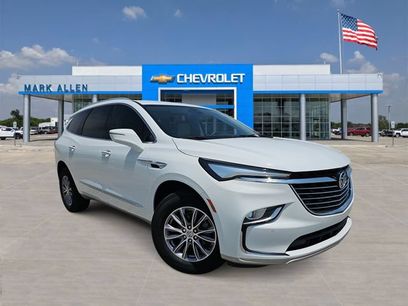 Used 2023 Buick Enclave Essence w/ Trailering Package, 5000 lbs.
