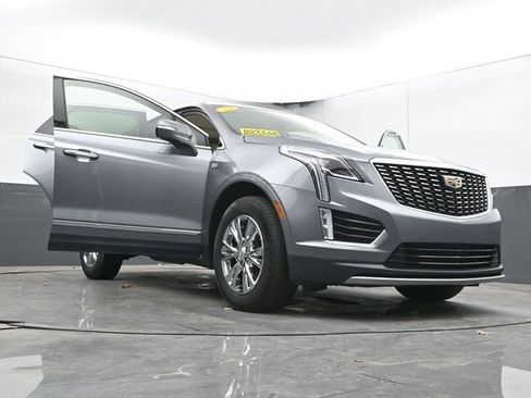 Used 2021 Cadillac XT5 Premium Luxury w/ LPO, Floor Liner Package AWD/4WD image 70