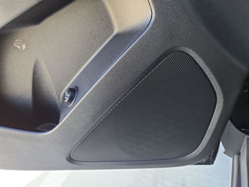 Used 2022 Chevrolet Equinox LT FWD image 15