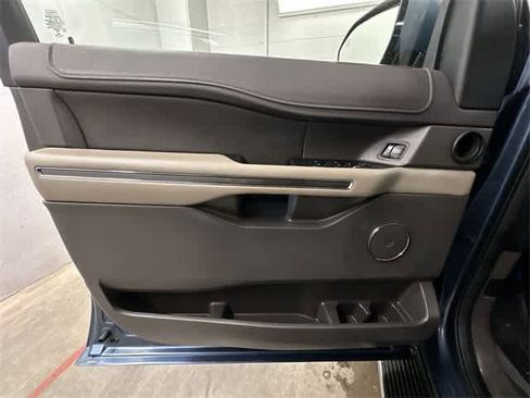 Used 2018 Ford Expedition XLT w/ Equipment Group 202A image 18