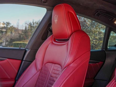 Certified 2022 Maserati Levante Modena S AWD/4WD image 13