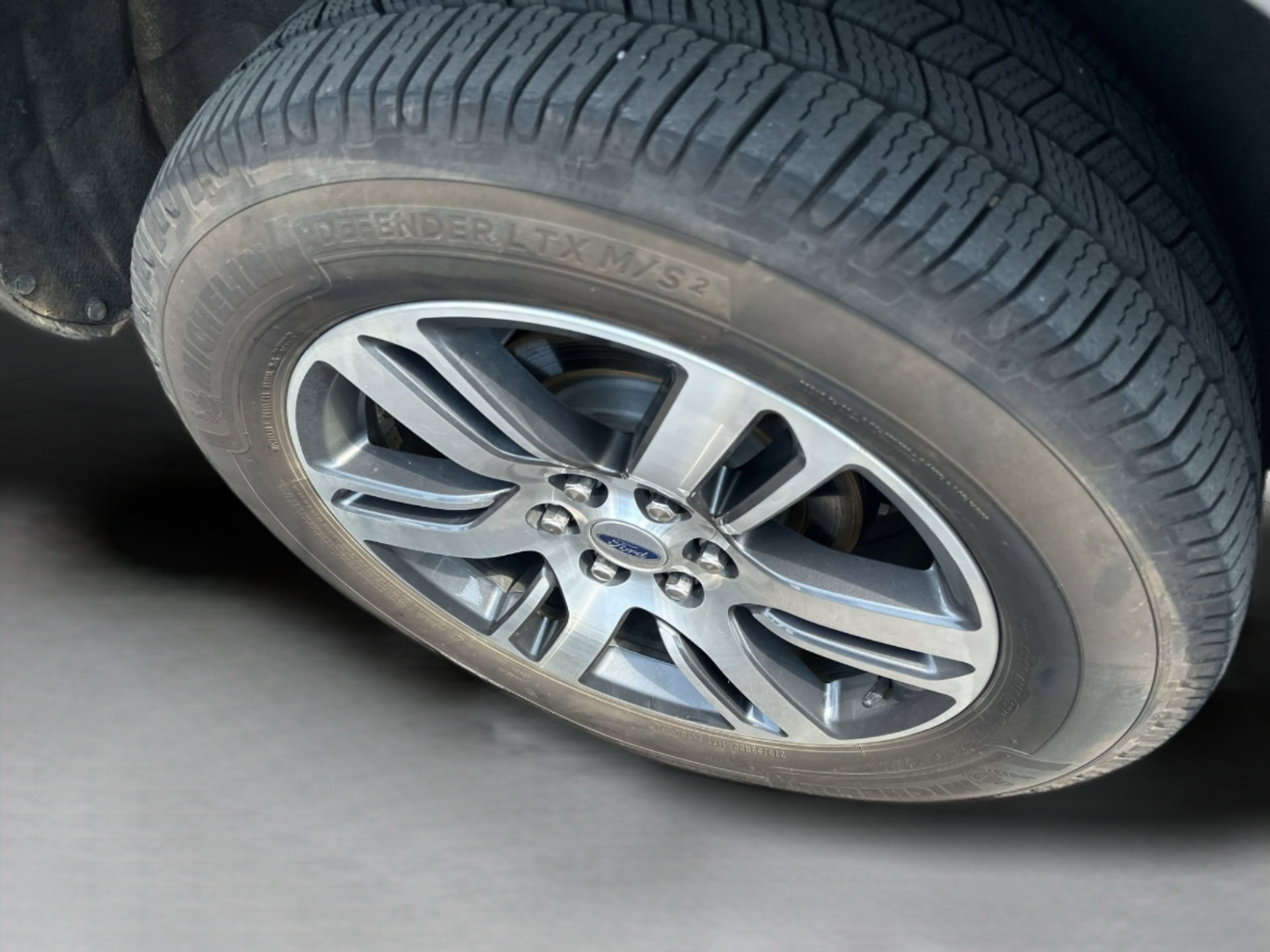 Used 2023 Ford Expedition Limited RWD image 17
