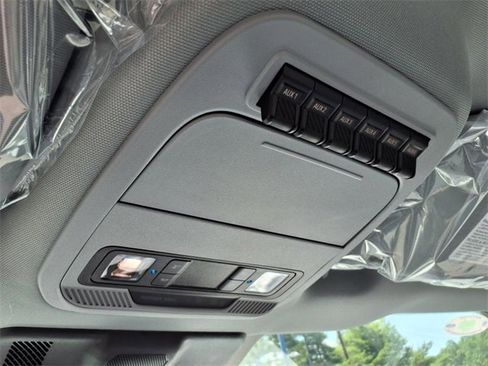 New 2025 Ford F550 4x4 Regular Cab Super Duty w/ XL Chrome Package image 18