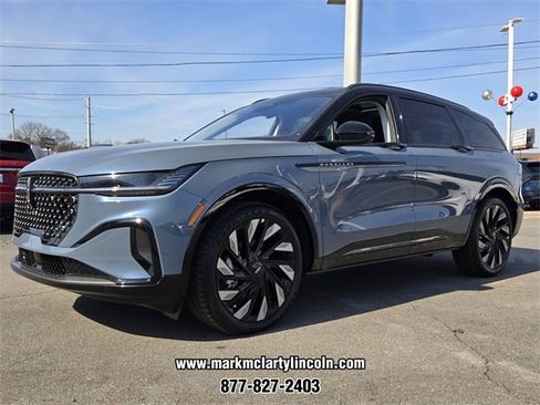 New 2026 Lincoln Nautilus Reserve w/ Jet Appearance Package image 5