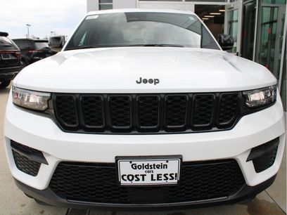 New 2025 Jeep Grand Cherokee Altitude