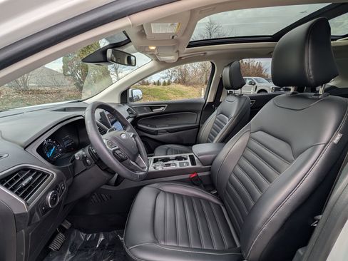 Used 2024 Ford Edge SEL w/ Convenience Package image 10