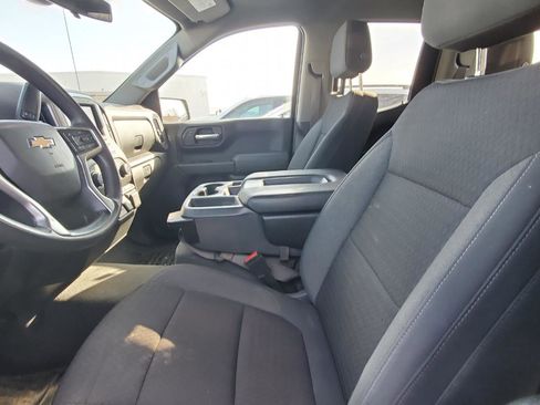 Used 2022 Chevrolet Silverado 1500 Custom w/ Safety Confidence Package image 3