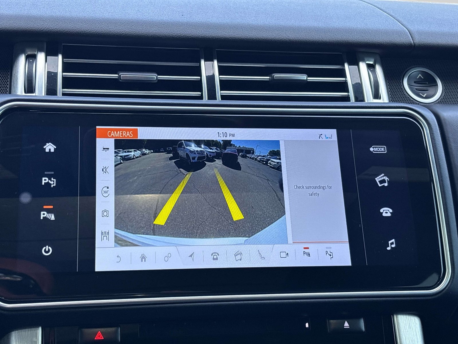 Used 2017 Land Rover Range Rover Supercharged AWD/4WD image 26