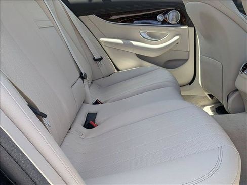 Used 2020 Mercedes-Benz E 350 4MATIC Sedan image 21