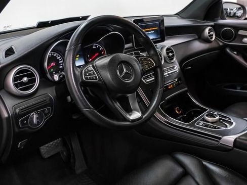 Used 2017 Mercedes-Benz GLC 300 300 Luxury w/ Premium 1 Package image 3