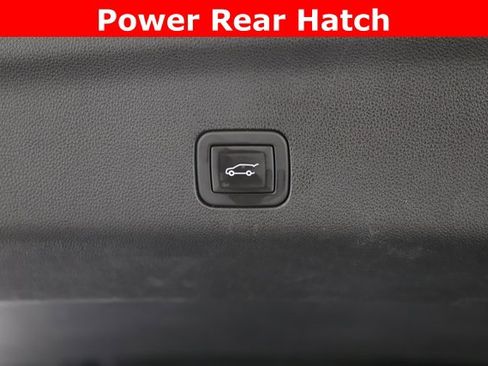 Used 2025 GMC Yukon Denali image 33