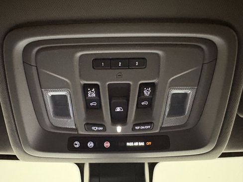 Used 2019 GMC Sierra 1500 Denali w/ Denali Ultimate Package image 34