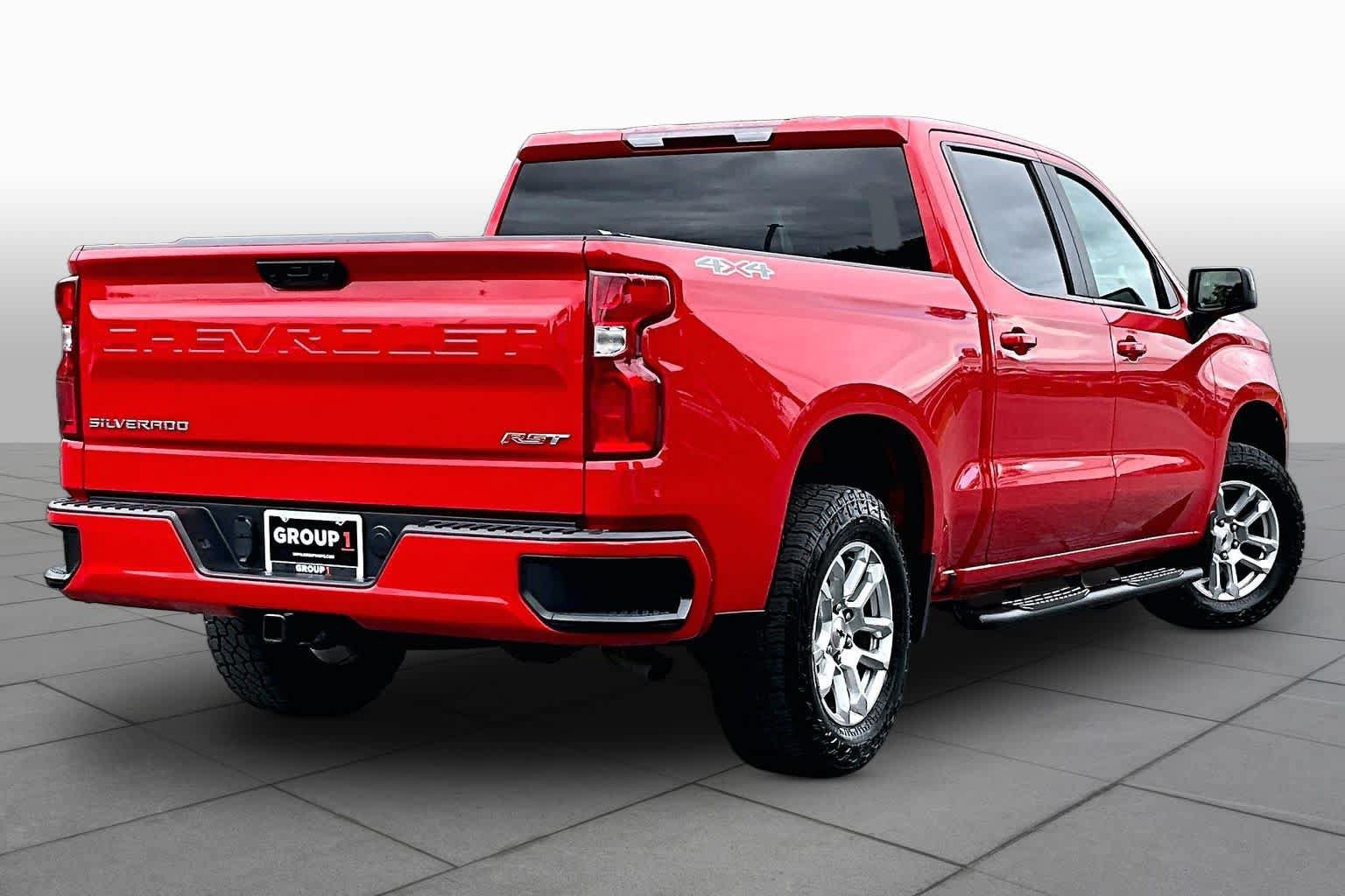 Used 2022 Chevrolet Silverado 1500 RST AWD/4WD image 13