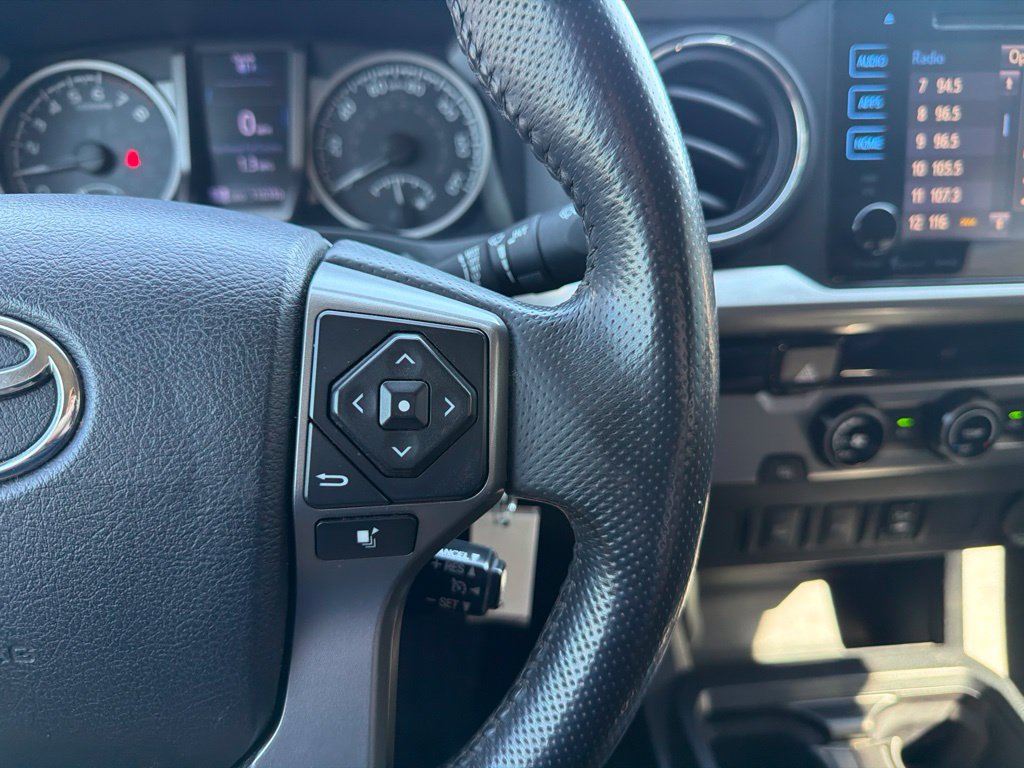 Used 2017 Toyota Tacoma SR5 w/ Tow Package RWD image 20